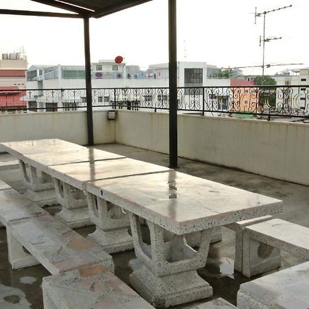 Amarin Inn Bangkok Exterior photo